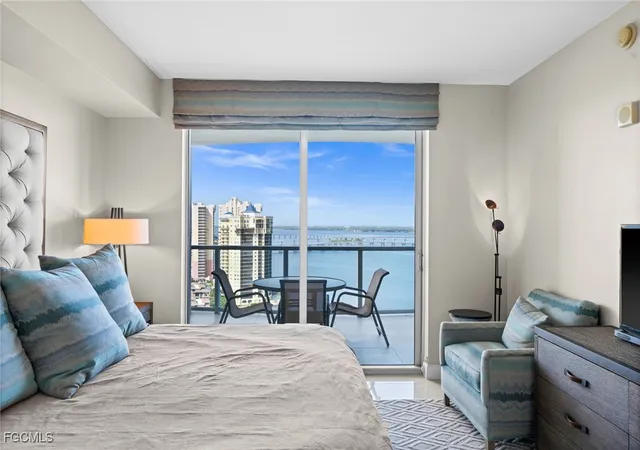 Photo 4 of Sale Pending at 3000 Oasis Grand Blvd #2402, Fort Myers, FL 33916 | MLS# 2025008275 | Listing updated on 2026-09-29