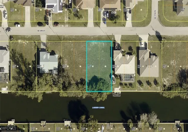 1st image of 626 Se 4th St, Cape Coral, FL 33990 | MLS# 225068933