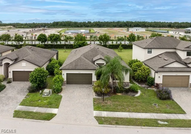 3rd image of 14378 Vindel Cir E, Fort Myers, FL 33905 | MLS# 2025008490