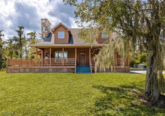 1st image of 810 N Jinete St, Clewiston, FL 33440 | MLS# 2025008528