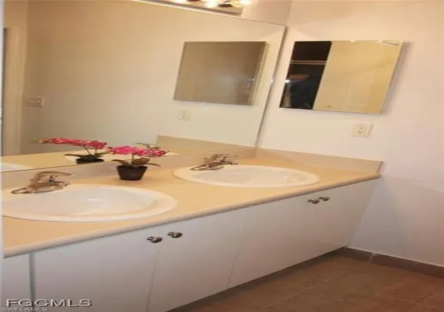 4th image of 8358 Bernwood Cove Loop #704, Fort Myers, FL 33966 | MLS# 2025008582