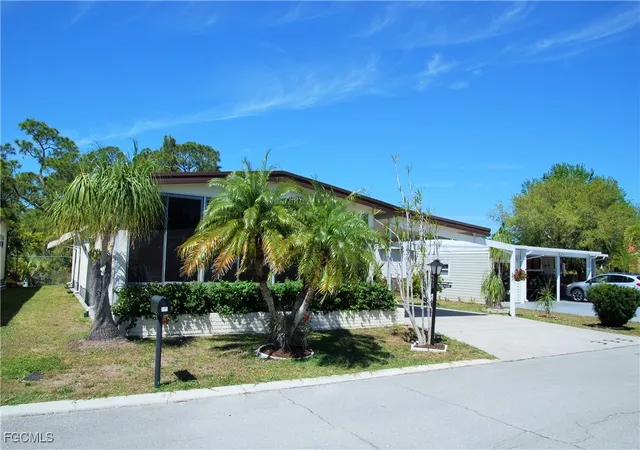 Photo 2 of Manufactured home for sale at 395 Snead Dr, North Fort Myers, FL 33903 | MLS# 2025008873 | Listing updated on 2026-07-07