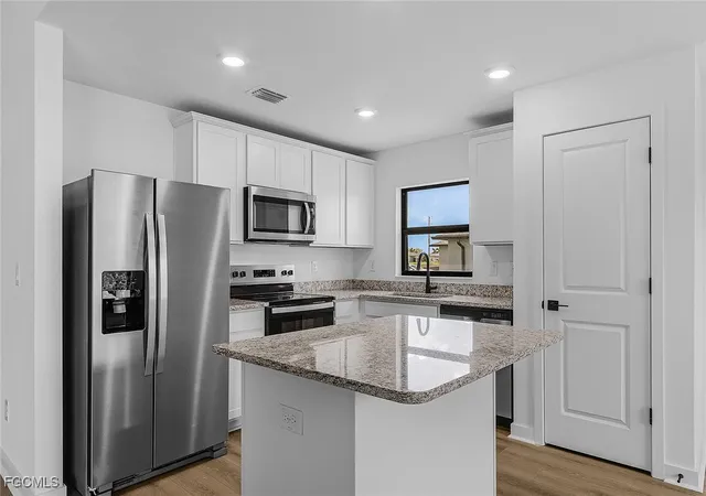 4th image of 521 Nw 23Rd St, Cape Coral, FL 33993 | MLS# 2025008967