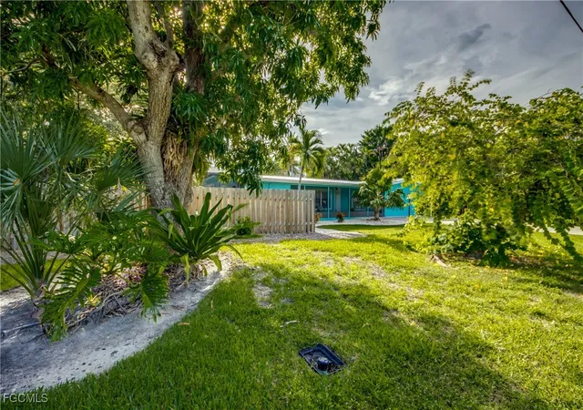 3rd image of 2660 Date St, Saint James City, FL 33956 | MLS# 2025008977