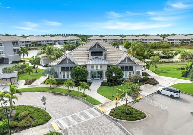 Listing Photo 5 - Condo for sale in building located at 280 Indies Dr E, Naples, FL 34114 - Unit #101,102,201,202
