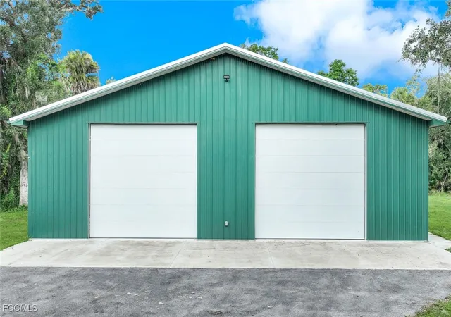 5th image of 21211 Palm Beach Blvd, Alva, FL 33920 | MLS# 2025009081