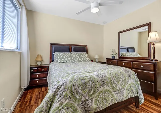 28th image of 930 Sw 37th Ter, Cape Coral, FL 33914 | MLS# 2025009161