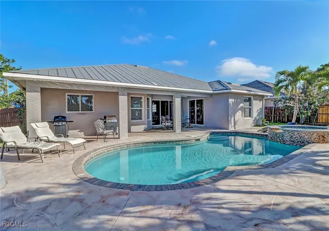 Photo 4 of Single family home for sale at 930 SW 37th Terrace, Cape Coral, FL 33914 | MLS# 2025009161 | Listing updated on 2026-07-28