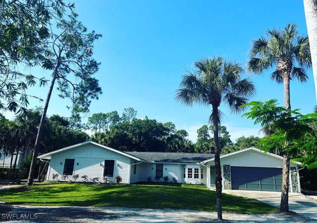 Photo 1 of Single family home for sale at 6060 Golden Oaks Ln, Naples, FL 34119 | MLS# 225069941 | Listing updated on 2026-04-09