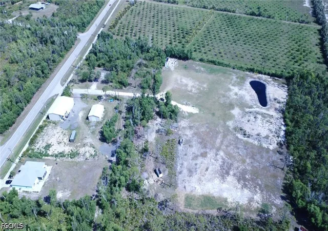 2nd image of 5032 Hill Haven Ct, Saint James City, FL 33956 | MLS# 2025009543