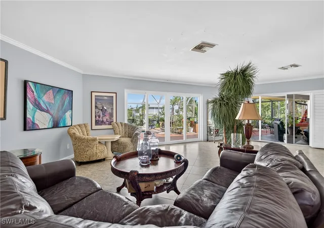 4th image of 931 Scott Dr, Marco Island, FL 34145 | MLS# 225069532