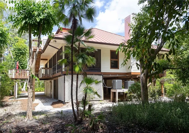 3rd image of 1345 Junonia St, Sanibel, FL 33957 | MLS# 2025010162