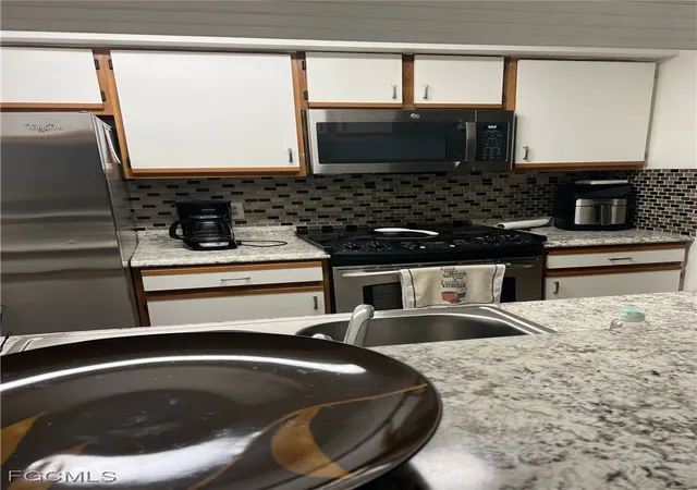 2nd image of 5331 Summerlin Rd, Fort Myers, FL 33919