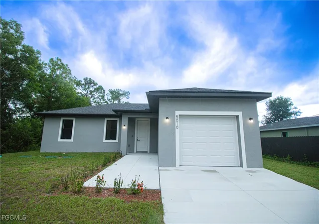 1st image of 5010 Day Ln, Labelle, FL 33935 | MLS# 2025010240