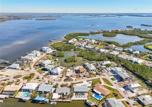 Homes for sale in Fort Myers Beach, FL | 301 Seminole Way, Fort Myers Beach, FL 33931 | MLS# 2025010427