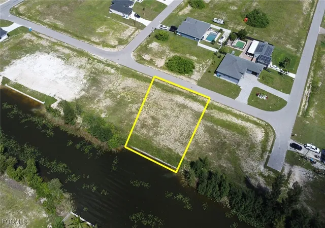 Photo 3 of Sale Pending at 22 Ne 9th Street, Cape Coral, FL 33909 | MLS# 2025010519 | Listing updated on 2026-08-03
