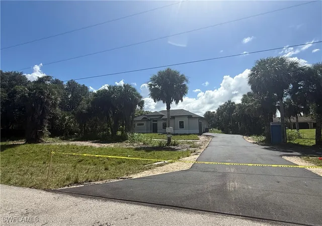 Photo 3 of Single family home for sale at 2950 26th Ave Se, Naples, FL 34117 | MLS# 225067870 | Listing updated on 2026-07-10
