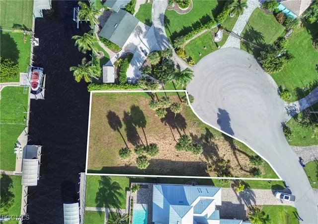 Photo 1 of Land for sale at 1806 Marina Cir, North Fort Myers, FL 33903 | MLS# 2025010627 | Listing updated on 2026-03-04