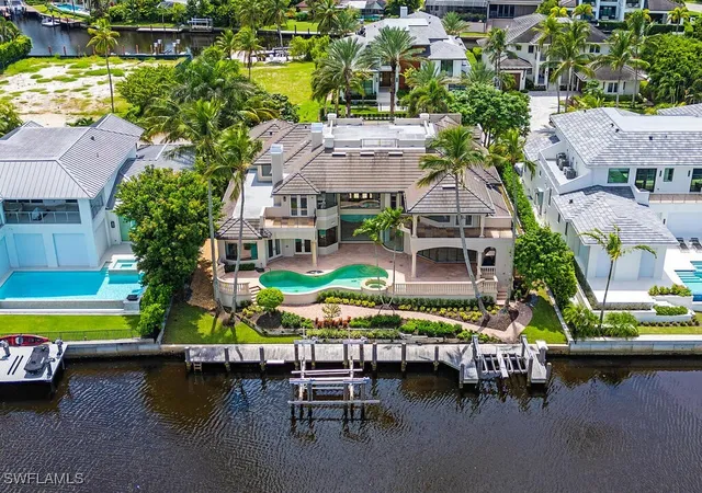 Photo 3 of Sale Pending at 651 21st Avenue S, Naples, FL 34102 | MLS# 225070709 | Listing updated on 2026-06-25