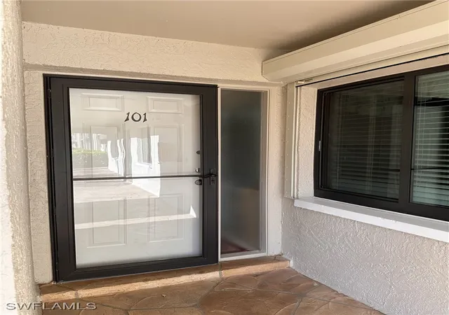 5th image of 5708 Deauville Cir, Naples, FL 34112