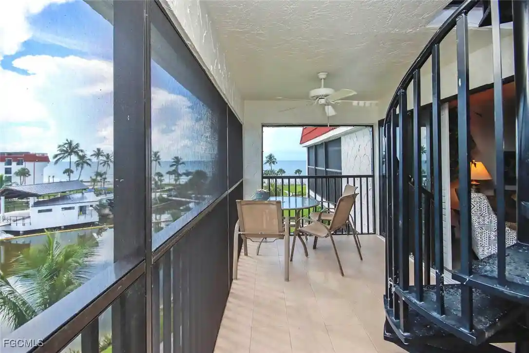 Listing Photo 2 - Condo for sale in 2445 W Gulf Dr located at 2445 W Gulf Dr, Sanibel, FL 33957 - Unit #B44