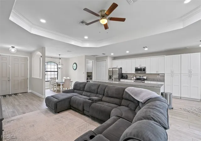 Photo 4 of Sale Pending at 14221 Chancellor St, Fort Myers, FL 33905 | MLS# 2025010709 | Listing updated on 2025-10-14