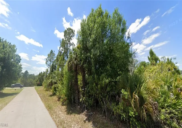 Photo 4 of Sale Pending at 5905 Susan Ave N, Lehigh Acres, FL 33971 | MLS# 2025010768 | Listing updated on 2026-07-23