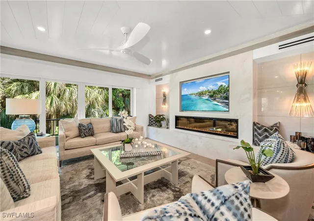 Photo 3 of Condominium at 108 Wilderness Dr #333, Naples, FL 34105 | MLS# 225071152 |  | Sold on 2025-10-22