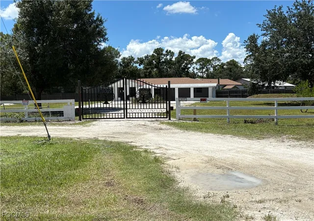 3rd image of 19531 Huber Rd, North Fort Myers, FL 33917 | MLS# 2025011683