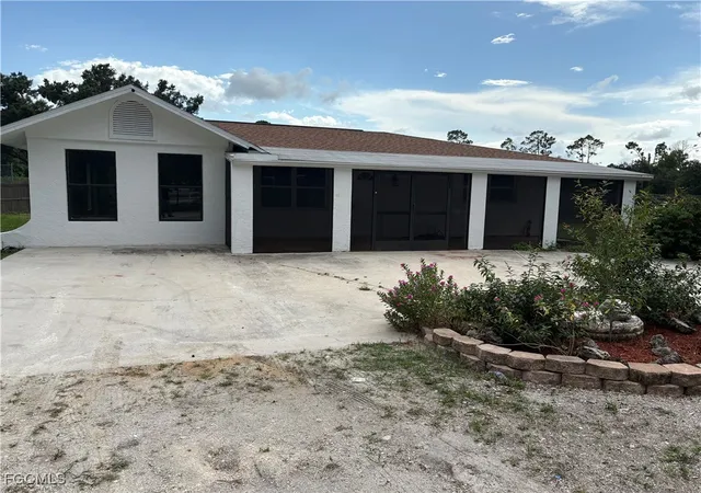 5th image of 19531 Huber Rd, North Fort Myers, FL 33917 | MLS# 2025011683