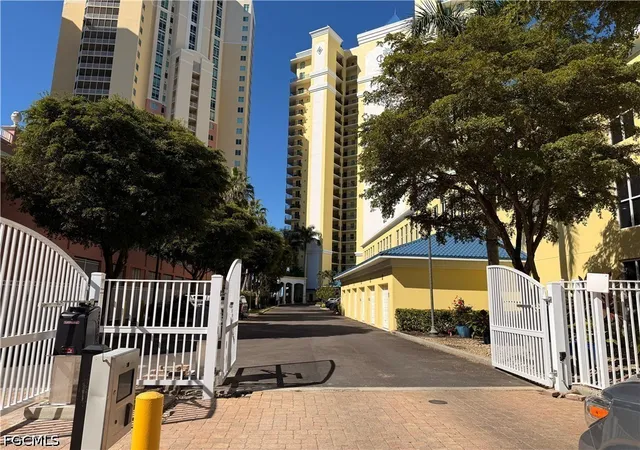 3rd image of 2797 1St St, Fort Myers, FL 33916
