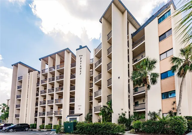 2nd image of 3462 Hancock Bridge Pkwy #224, North Fort Myers, FL 33903 | MLS# 2025011931
