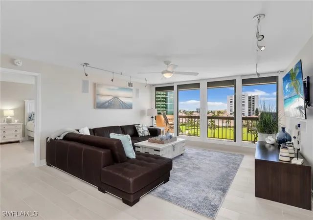 4th image of 4001 Gulf Shore Blvd N, Naples, FL 34103