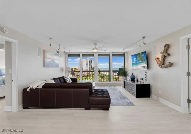 5th image of 4001 Gulf Shore Blvd N, Naples, FL 34103