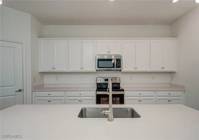 Photo 4 of Sale Pending at 2667 Scarlet Way, Naples, FL 34120 | MLS# 225071569 | Listing updated on 2025-10-17