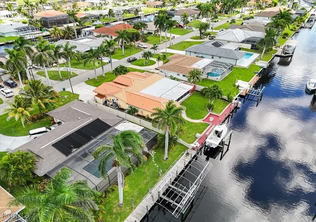 35th image of 142 Sw 51st Ter, Cape Coral, FL 33914 | MLS# 2025012434