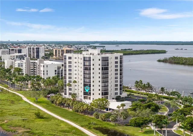 4th image of 4198 Bay Bch Ln, Fort Myers Beach, FL 33931