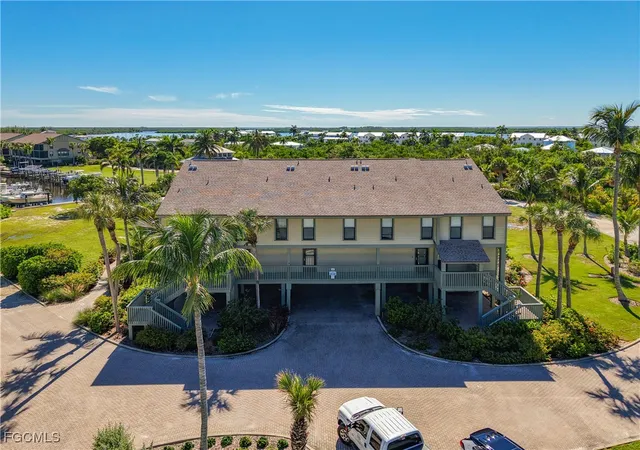 3rd image of 16750 Bocilla Palms Dr #74, Bokeelia, FL 33922 | MLS# 2025012465