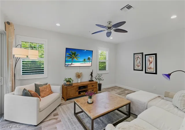 4th image of 6947 Avalon Cir #1908, Naples, FL 34112 | MLS# 225072915