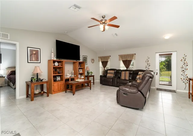 4th image of 3056 Nw 1St Ave, Cape Coral, FL 33993 | MLS# 2025013200