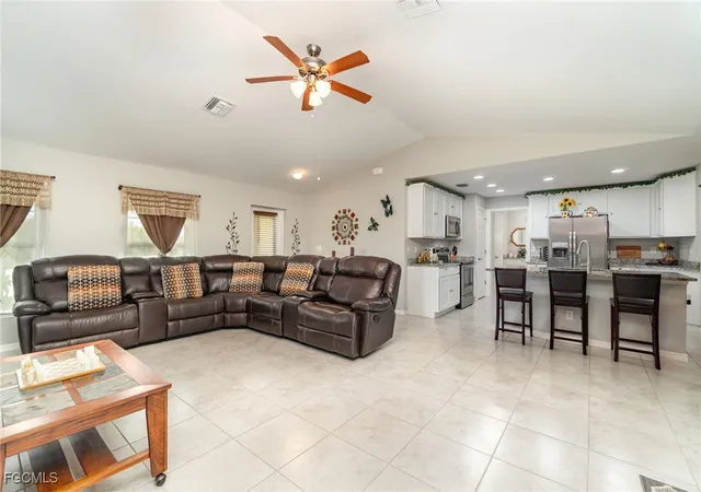 5th image of 3056 Nw 1St Ave, Cape Coral, FL 33993 | MLS# 2025013200
