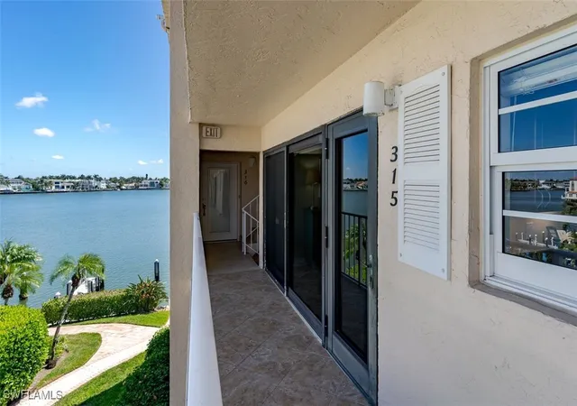 4th image of 3450 Gulf Shore Blvd N #315, Naples, FL 34103 | MLS# 225073296