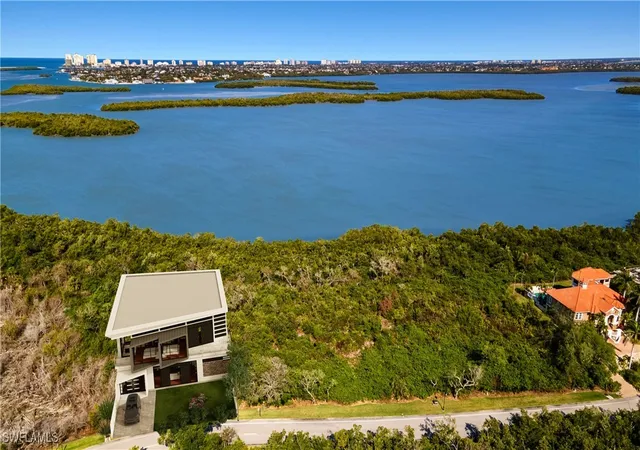 41st image of 929 Whiskey Creek Dr, Marco Island, FL 34145 | MLS# 225073403