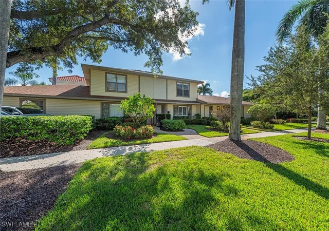 4th image of 185 4Th St S, Naples, FL 34102 | MLS# 225070766