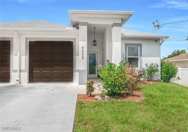 2nd image of 4628-4630 Douglas Ln, Lehigh Acres, FL 33973