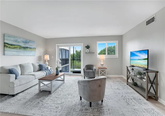 3rd image of 766 Central Ave #313, Naples, FL 34102 | MLS# 225073487