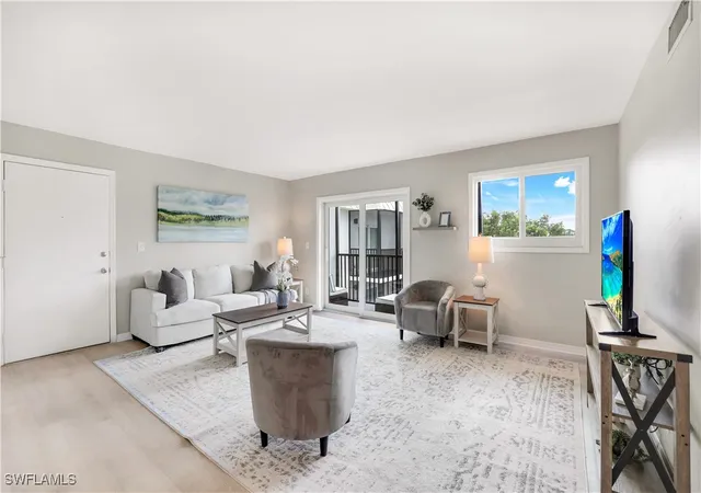 4th image of 766 Central Ave #313, Naples, FL 34102 | MLS# 225073487