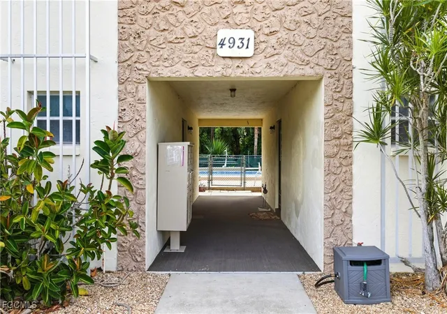 Photo 3 of Condo for sale at 4931 Vincennes Ct #6, Cape Coral, FL 33904 | MLS# 2025013708 | Listing updated on 2026-07-31