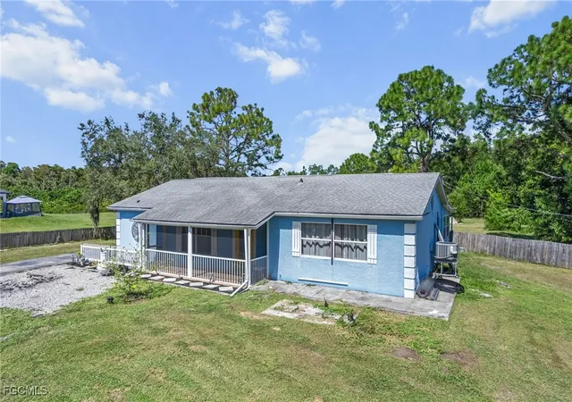 Photo 1 of Single family home for sale at 4121 16th Ave Ne, Naples, FL 34120 | MLS# 2025013878 | Listing updated on 2026-09-01