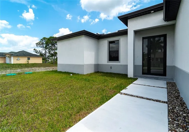 Homes for sale in Lehigh Acres, FL | 4209 25th St Sw, Lehigh Acres, FL 33976 | MLS# 225074044